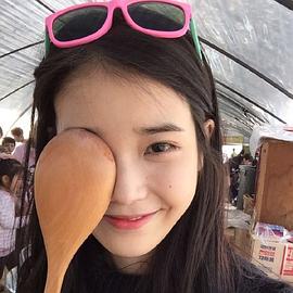 李知恩