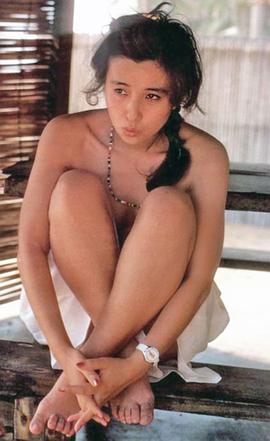 秋吉久美子