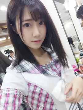 冯薪朵