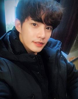 李庚