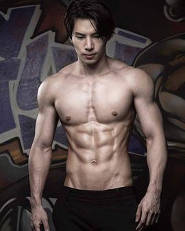 纳塔朋·迪洛那瓦立