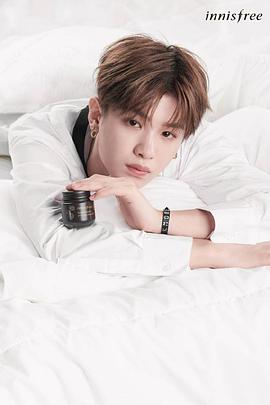 黄明昊