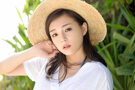 筱崎爱