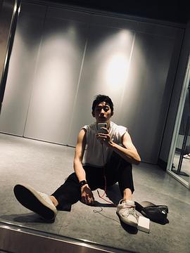 杨昊铭