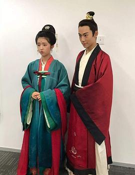 何蓝逗