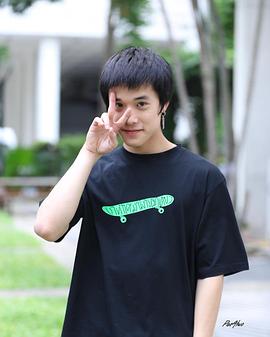 披纳若·苏潘平佑