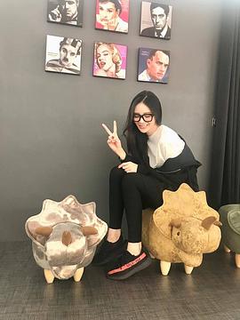 吴亚馨