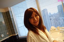 美泉咲