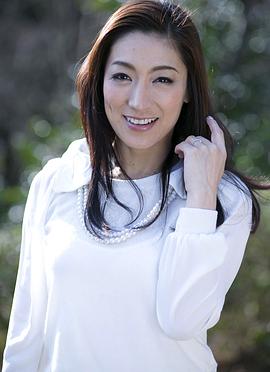 松本まりな