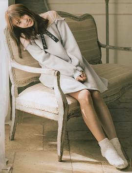 小林由依