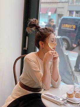 贾静雯