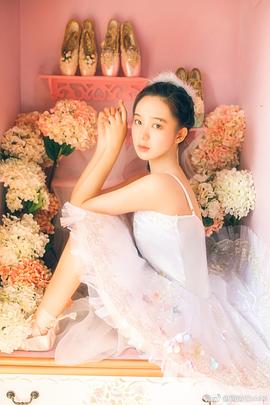 黄婧仪