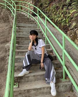 李静仪