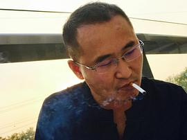 李炜