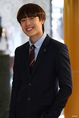 披纳若·苏潘平佑