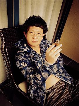 张震