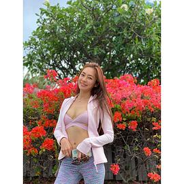 松冈李那