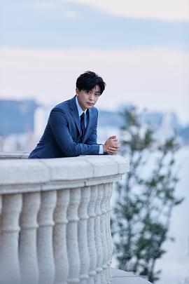 李佳航