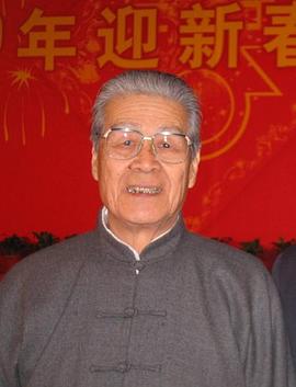 蓝天野