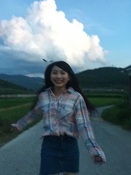 龙梦柔