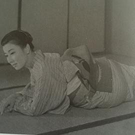 山本富士子