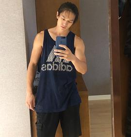 黄曦彦