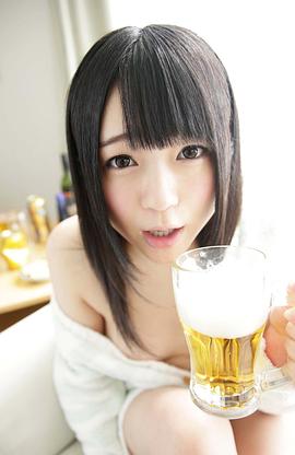 南梨央奈
