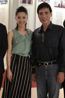 侯怡君