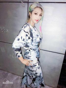 李莉莉