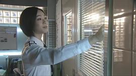 游井亮子