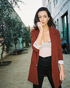 娜塔莉·德莱福斯