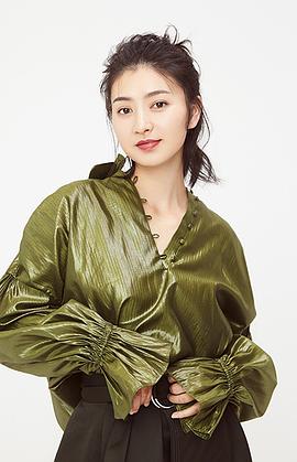 斓曦