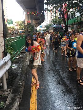 刘芳