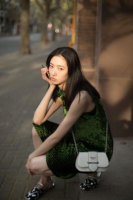 项偞婧