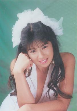 樱树露依
