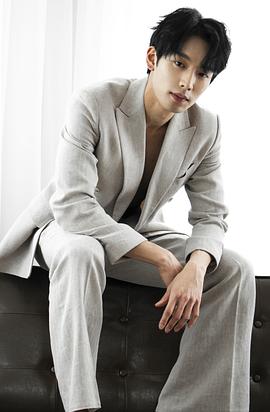 李基泽