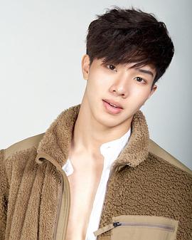 李龙世
