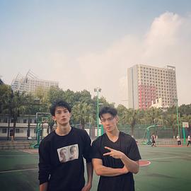 李向哲