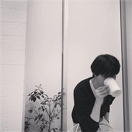 伍硕贤