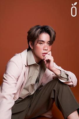 瓦鲁特·查瓦力朱吉翁