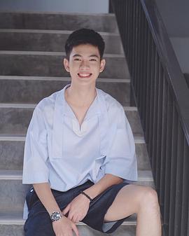 戴比西·加卢科纳皮瓦