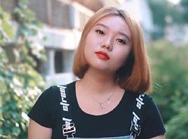 李雪琴