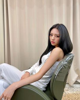申有娜