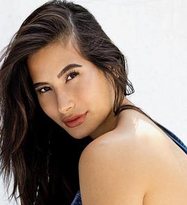 Victoria Simone