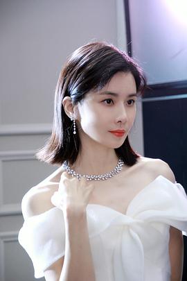 李宝英