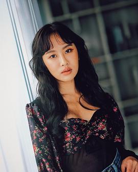 黛莉娜·班楚