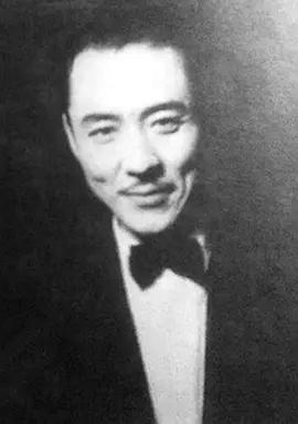 张奕