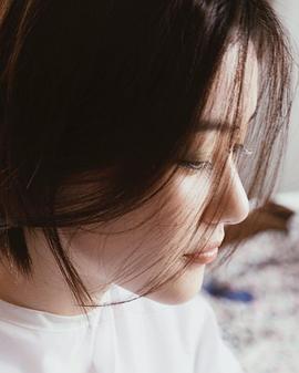 山口麻友