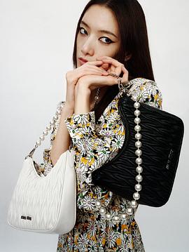 项偞婧