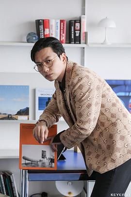 李东辉